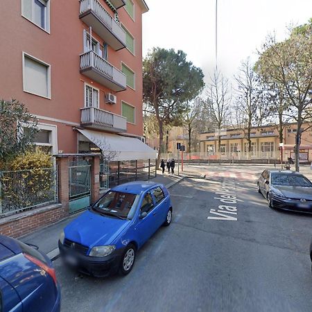 Spacious Three-Room Apartment In Saragozza Bolonha Exterior foto