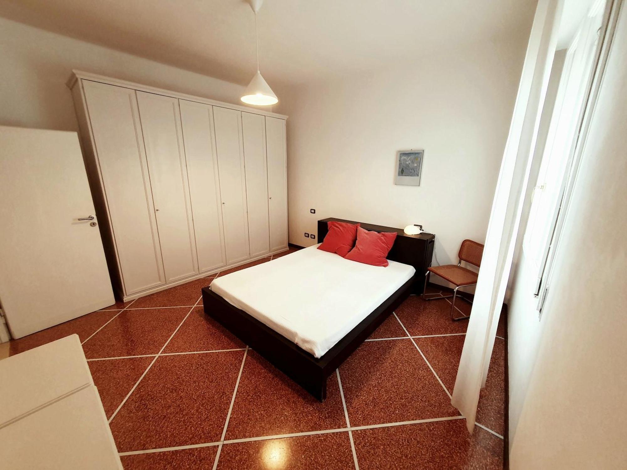 Spacious Three-Room Apartment In Saragozza Bolonha Exterior foto